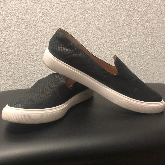 Closed-toed fashion loafers - Picture 3 of 4
